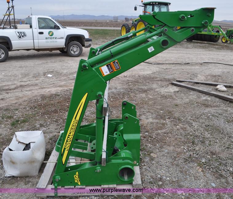 image for item F2282 John Deere 512 tractor loader