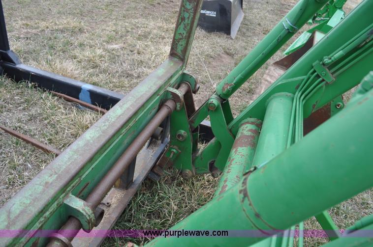 image for item F2283 John Deere 840 tractor loader