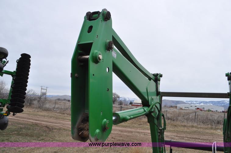 image for item F2283 John Deere 840 tractor loader