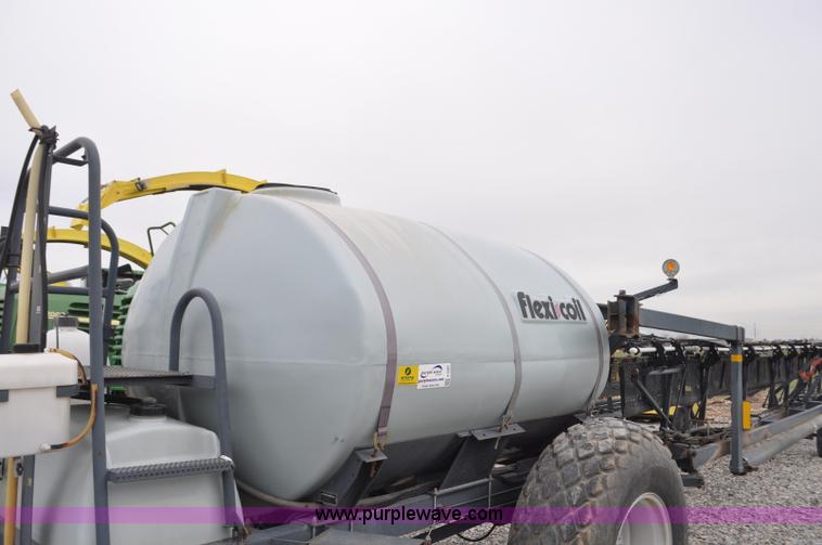 image for item F2287 Flexi-Coil 67XL pull type sprayer