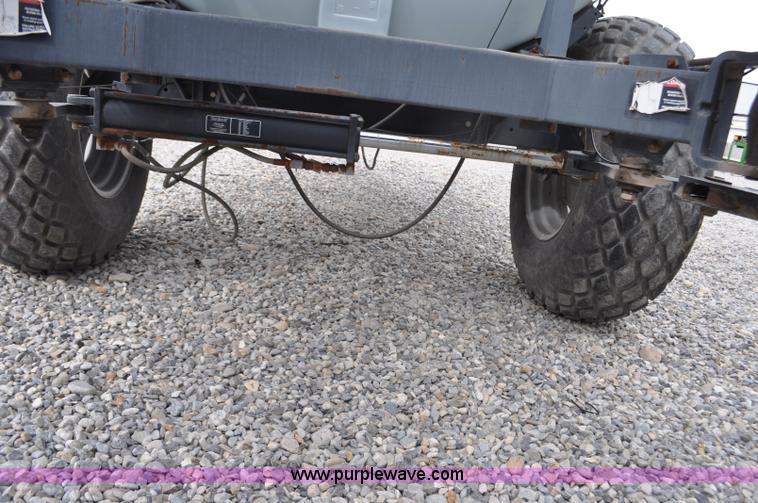 image for item F2287 Flexi-Coil 67XL pull type sprayer