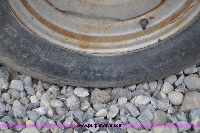 image for item F2287 Flexi-Coil 67XL pull type sprayer