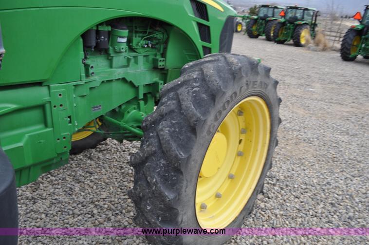 image for item F2288 2010 John Deere 8270R MFWD tractor