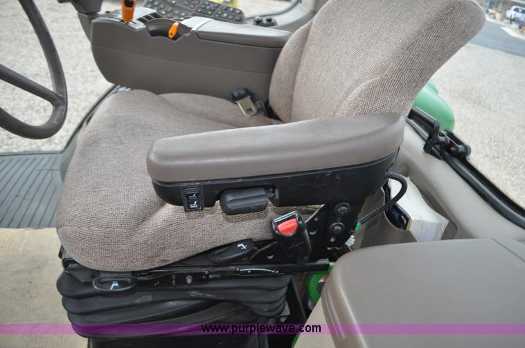 image for item F2288 2010 John Deere 8270R MFWD tractor