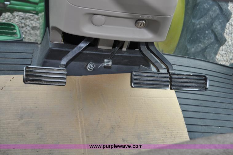 image for item F2288 2010 John Deere 8270R MFWD tractor