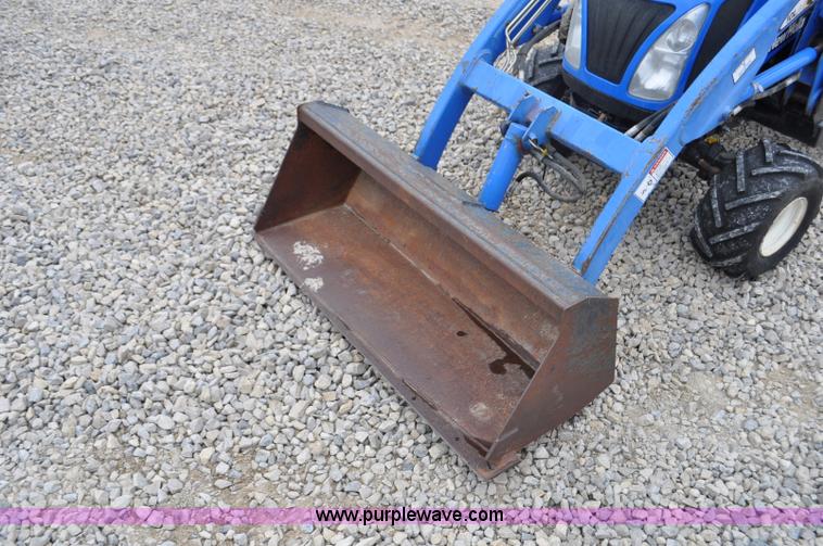 image for item F2291 2005 New Holland TZ25DA MFWD tractor