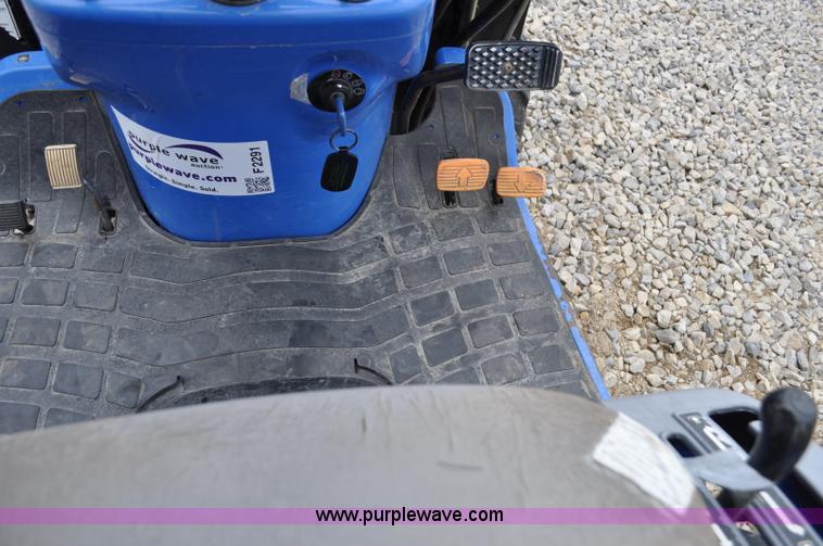 image for item F2291 2005 New Holland TZ25DA MFWD tractor