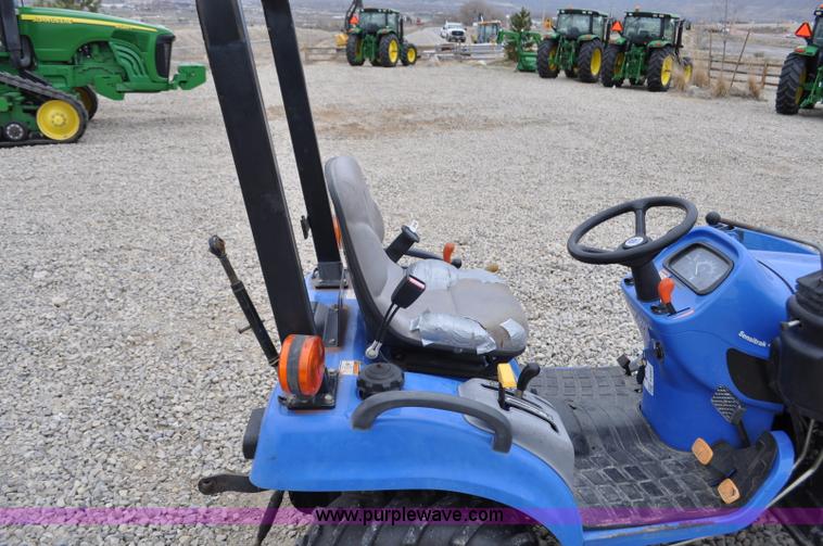 image for item F2291 2005 New Holland TZ25DA MFWD tractor