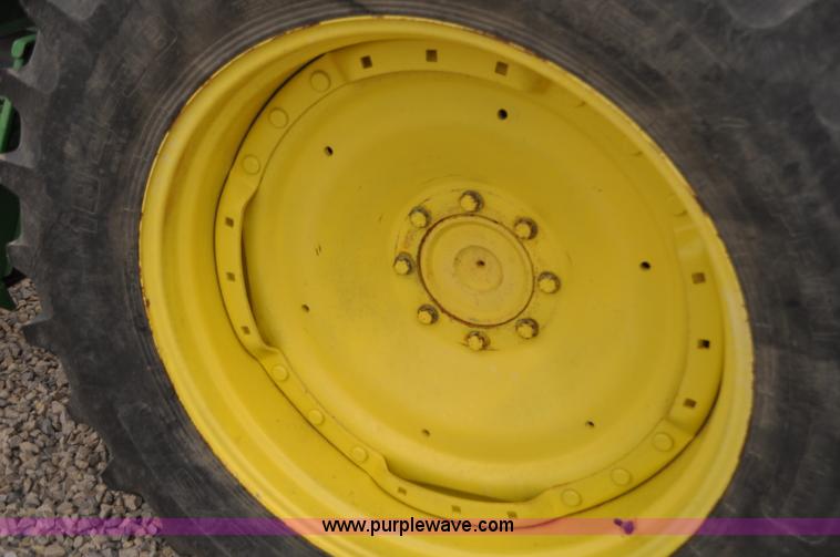 image for item F2292 2000 John Deere 7510 MFWD tractor