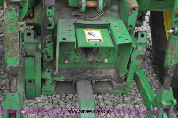 image for item F2292 2000 John Deere 7510 MFWD tractor