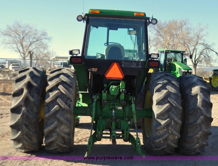 image for item F2293 1993 John Deere 4960 MFWD tractor