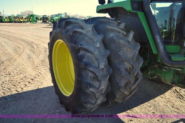 image for item F2293 1993 John Deere 4960 MFWD tractor