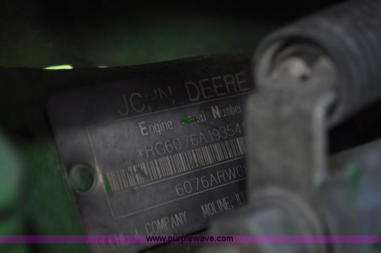 image for item F2293 1993 John Deere 4960 MFWD tractor