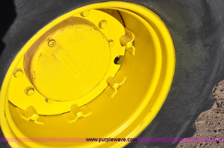 image for item F2293 1993 John Deere 4960 MFWD tractor