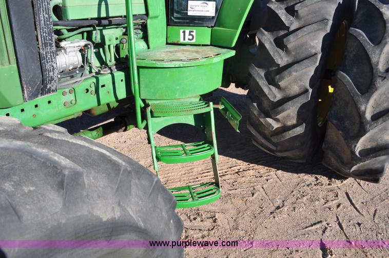 image for item F2293 1993 John Deere 4960 MFWD tractor