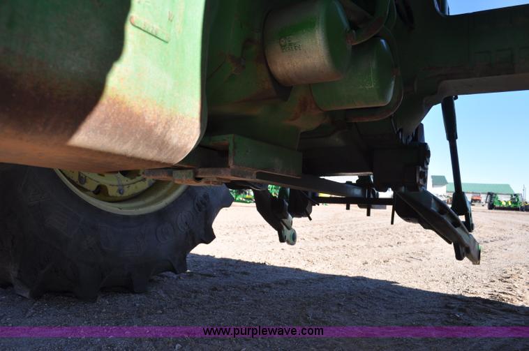 image for item F2293 1993 John Deere 4960 MFWD tractor