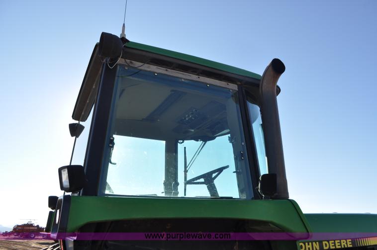 image for item F2293 1993 John Deere 4960 MFWD tractor