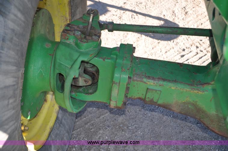 image for item F2293 1993 John Deere 4960 MFWD tractor