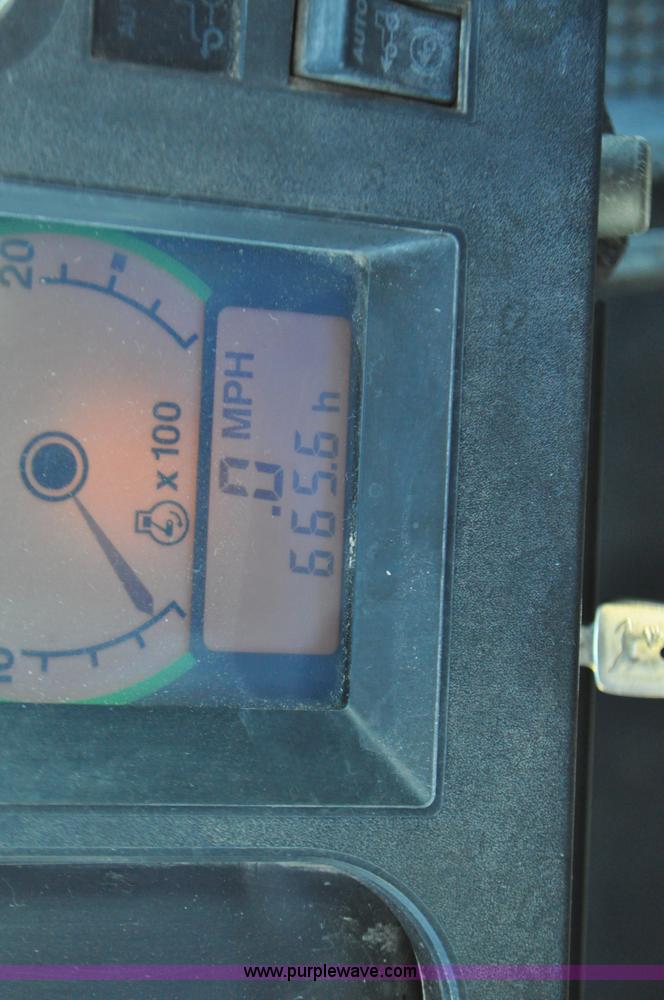 image for item F2293 1993 John Deere 4960 MFWD tractor