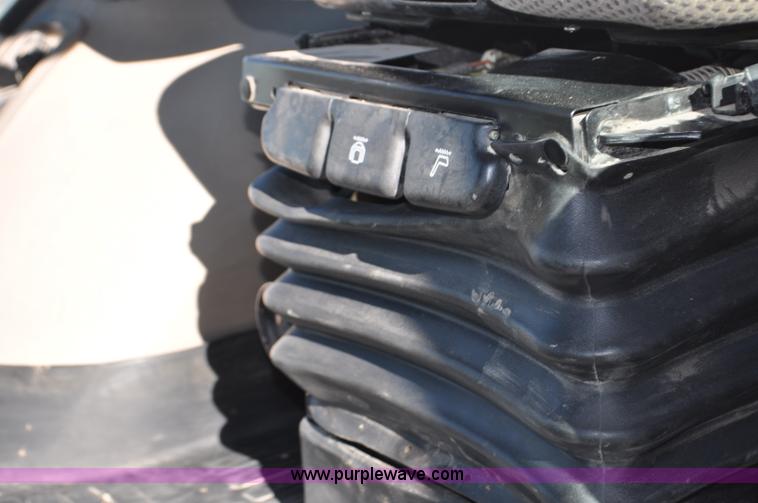 image for item F2298 2010 John Deere 8345R MFWD tractor