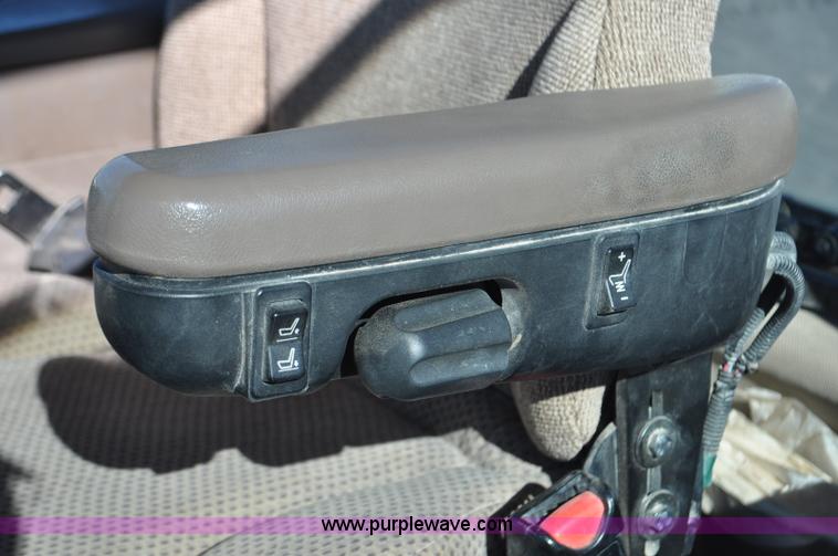 image for item F2298 2010 John Deere 8345R MFWD tractor