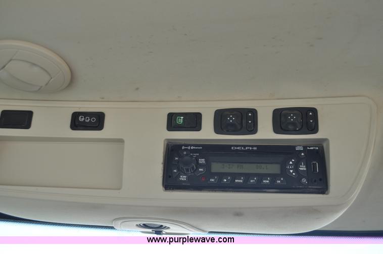 image for item F2298 2010 John Deere 8345R MFWD tractor