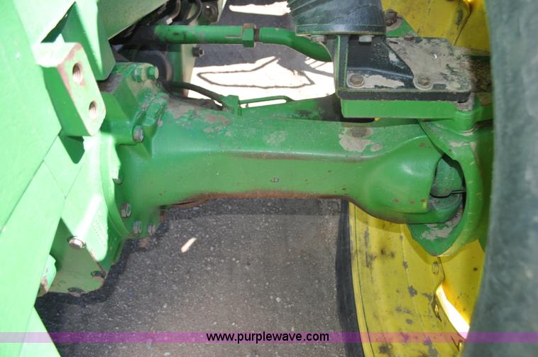 image for item F2300 1995 John Deere 8400 MFWD tractor