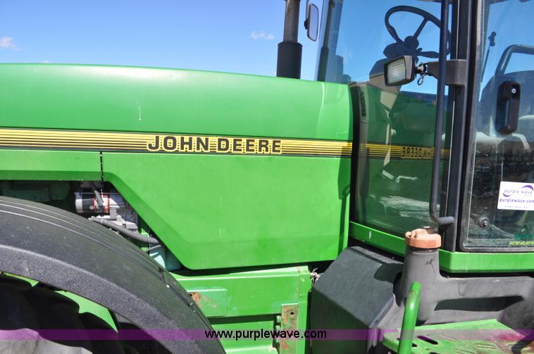 image for item F2300 1995 John Deere 8400 MFWD tractor