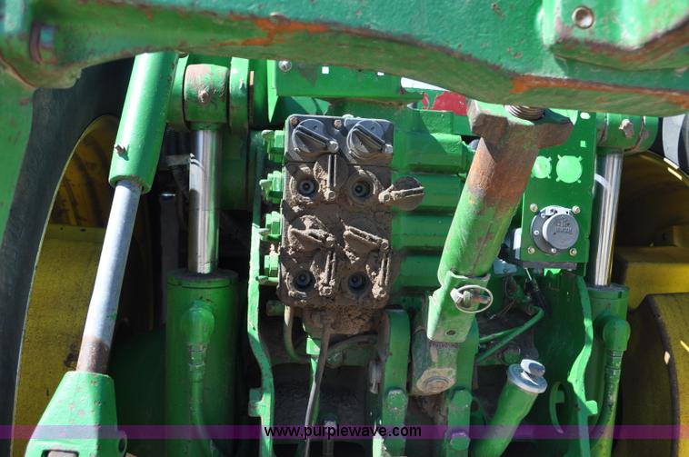image for item F2300 1995 John Deere 8400 MFWD tractor