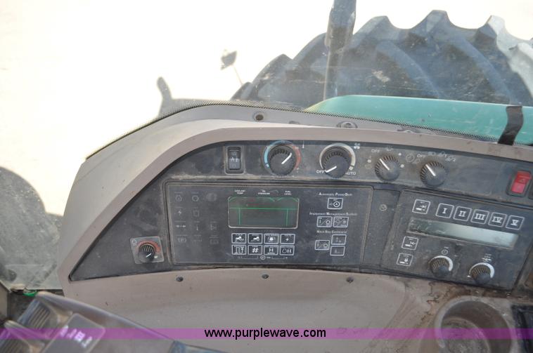 image for item F2301 2001 John Deere 8410 MFWD tractor