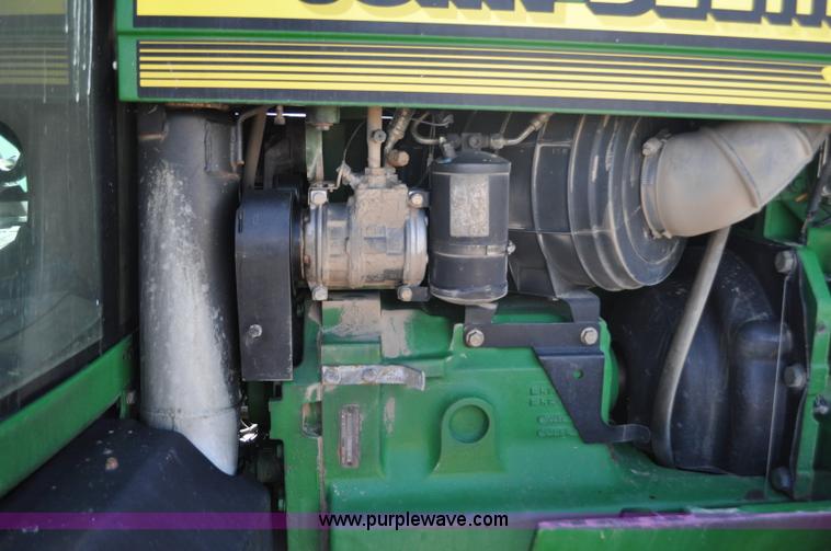 image for item F2301 2001 John Deere 8410 MFWD tractor