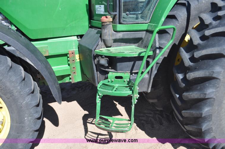 image for item F2301 2001 John Deere 8410 MFWD tractor