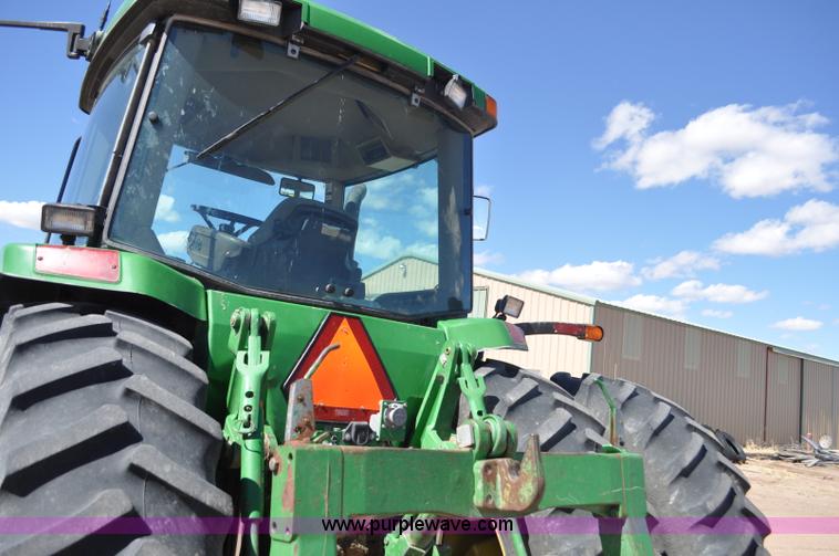 image for item F2301 2001 John Deere 8410 MFWD tractor