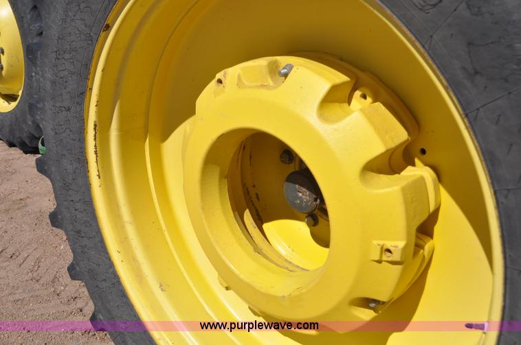 image for item F2301 2001 John Deere 8410 MFWD tractor