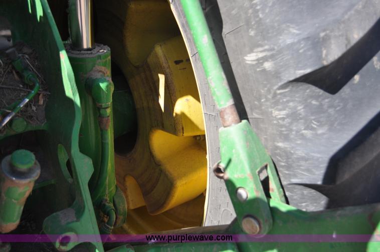image for item F2301 2001 John Deere 8410 MFWD tractor