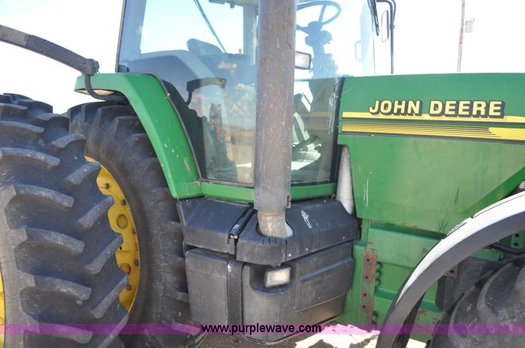 image for item F2301 2001 John Deere 8410 MFWD tractor