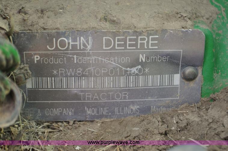 image for item F2301 2001 John Deere 8410 MFWD tractor