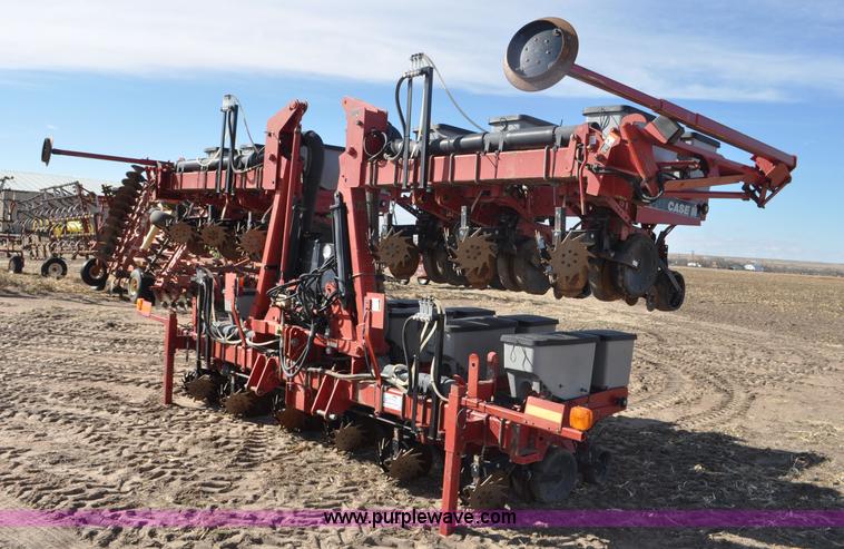 image for item F2313 Case IH 1200 planter