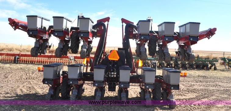 image for item F2313 Case IH 1200 planter