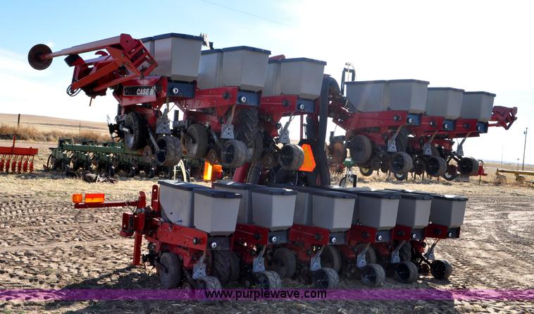 image for item F2313 Case IH 1200 planter