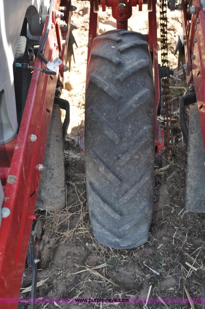 image for item F2313 Case IH 1200 planter