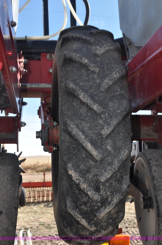 image for item F2313 Case IH 1200 planter