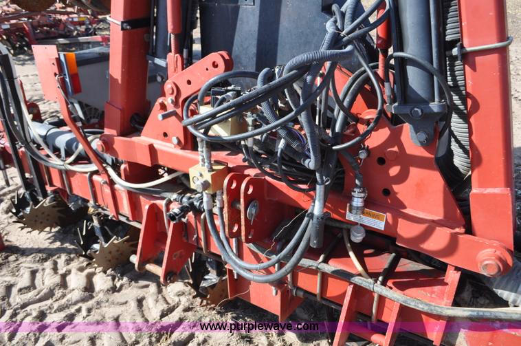 image for item F2313 Case IH 1200 planter