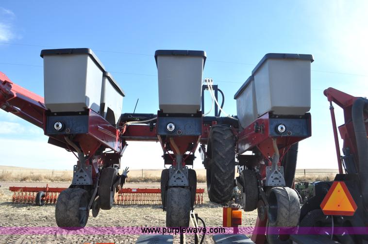 image for item F2313 Case IH 1200 planter
