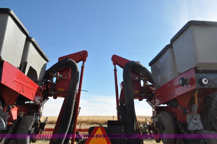 image for item F2313 Case IH 1200 planter