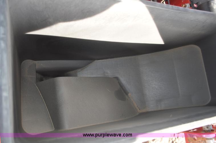 image for item F2313 Case IH 1200 planter