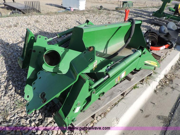 image for item F2339 2011 John Deere 512 tractor loader