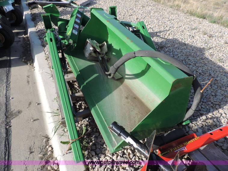 image for item F2339 2011 John Deere 512 tractor loader
