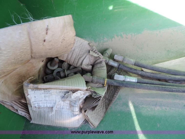 image for item F2339 2011 John Deere 512 tractor loader