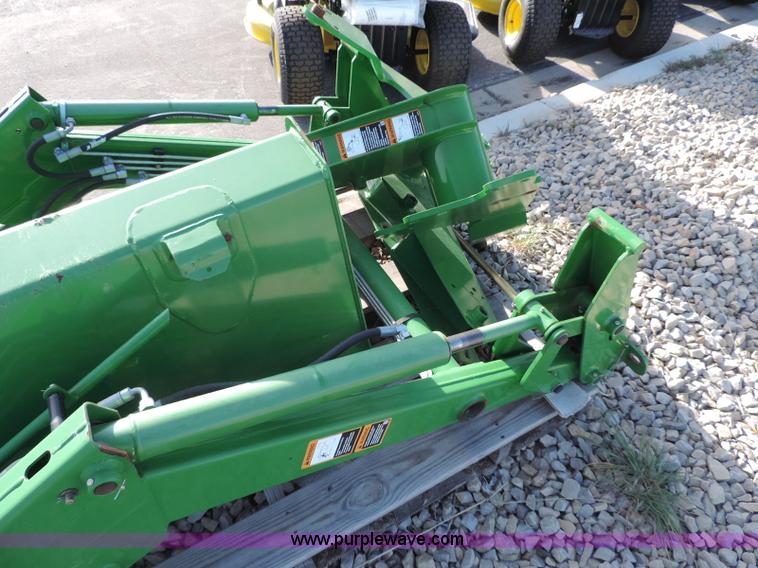 image for item F2339 2011 John Deere 512 tractor loader